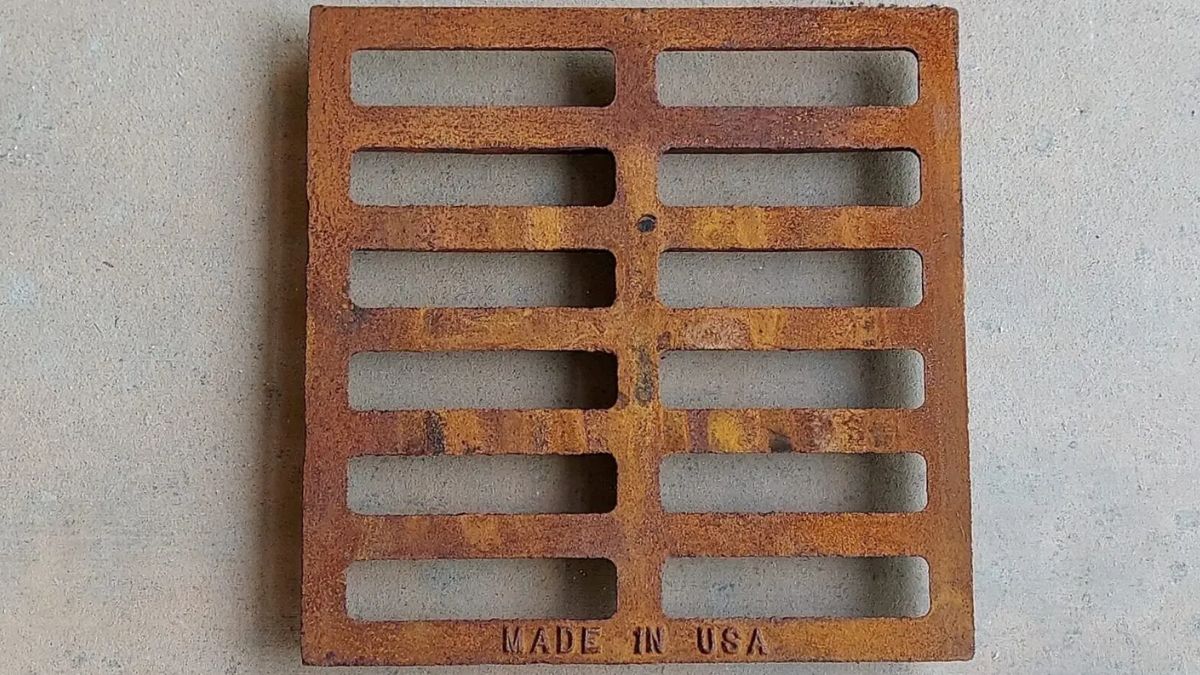 Understanding ​​Cast Iron Trench Grates Vs. Plastic Trench Grates